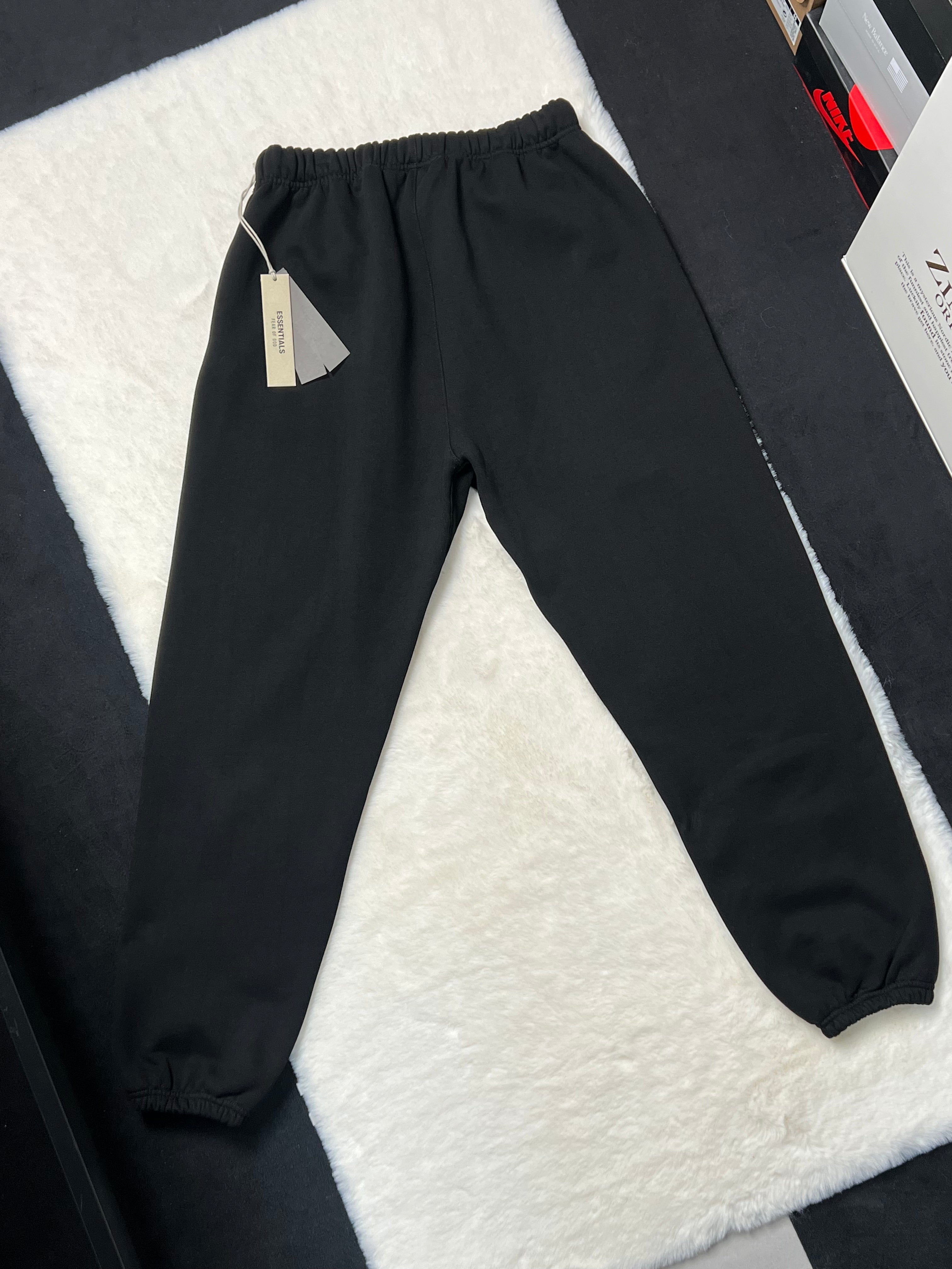 FORMLESS FW24 Fear of God Essentials Black Gold Oversized Fleece Sweatpants | Streetwear