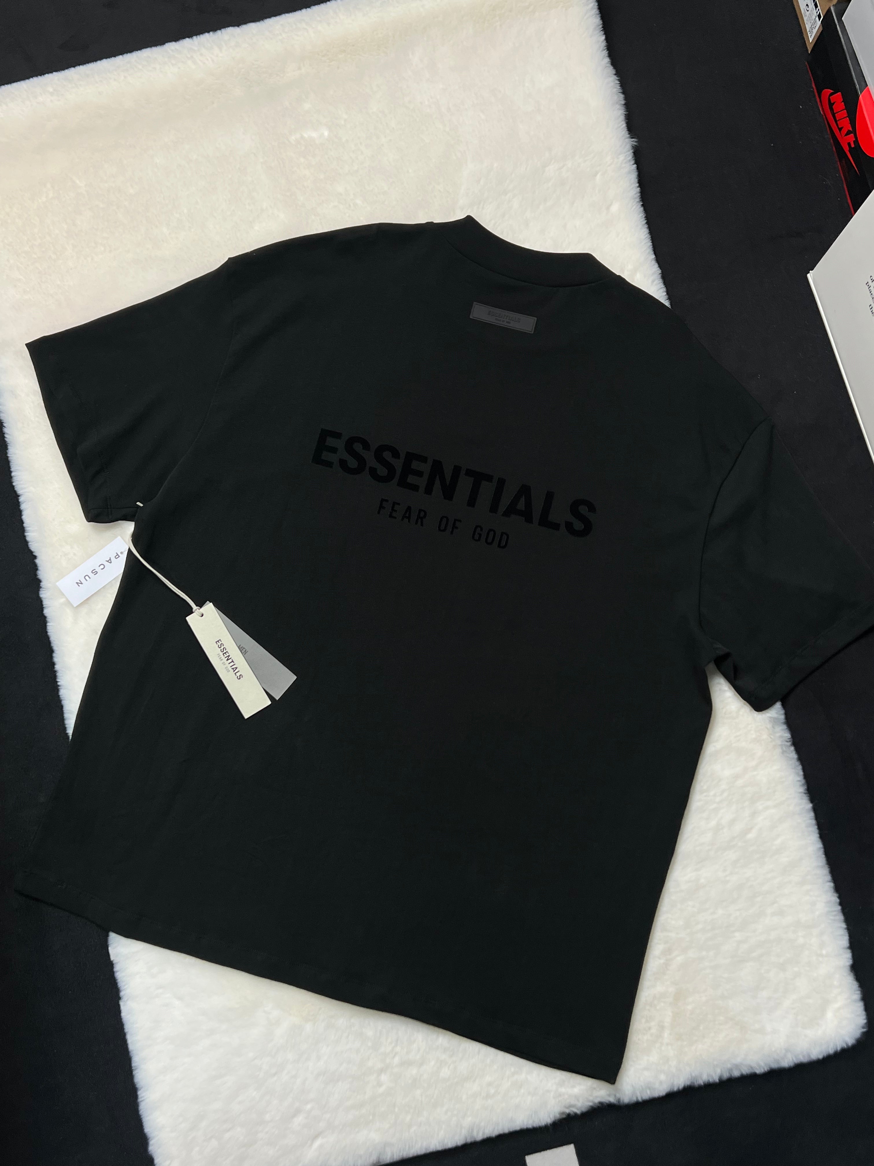 Fear of God Essentials Oversized Shirt - All Black (SS22) | FORMLESS
