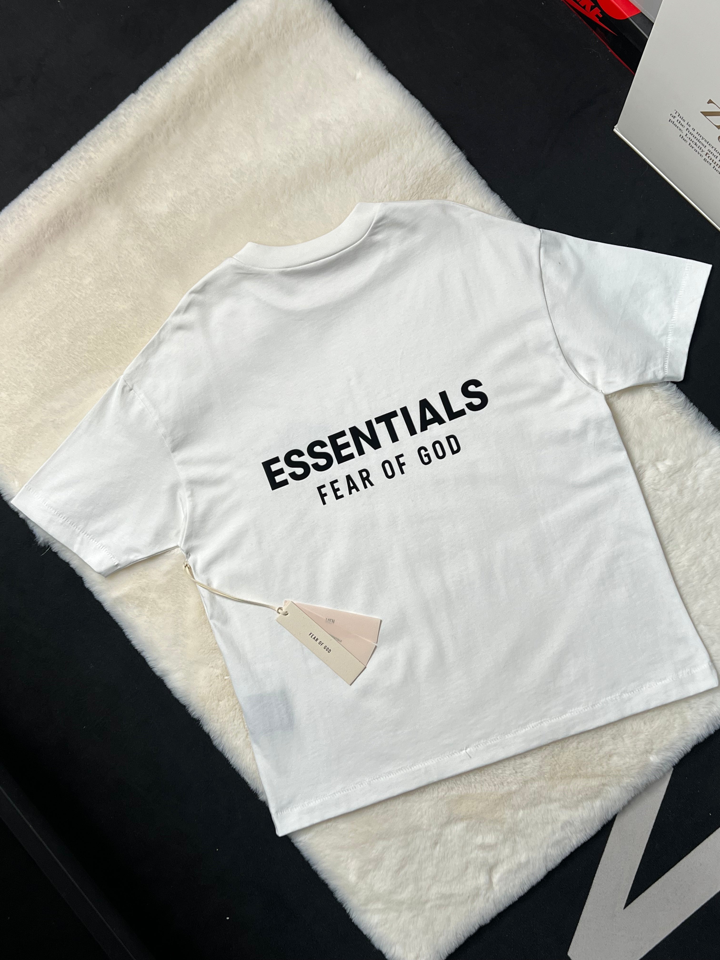 FORMLESS FW25   'Bright White'  Oversized shirt | Streetwear