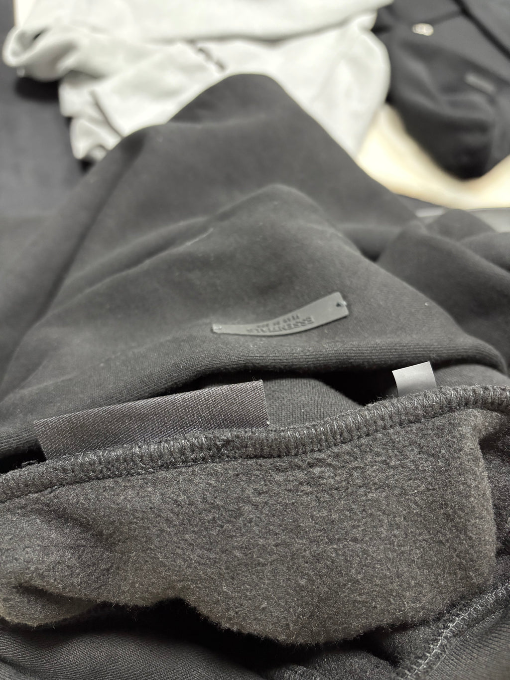 FORMLESS FW25 Fear of God Essentials Black Gold Oversized Fleece Sweatshirt| Streetwear